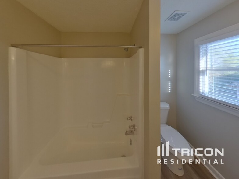 Building Photo - 2703 Soaring Eagle Ct