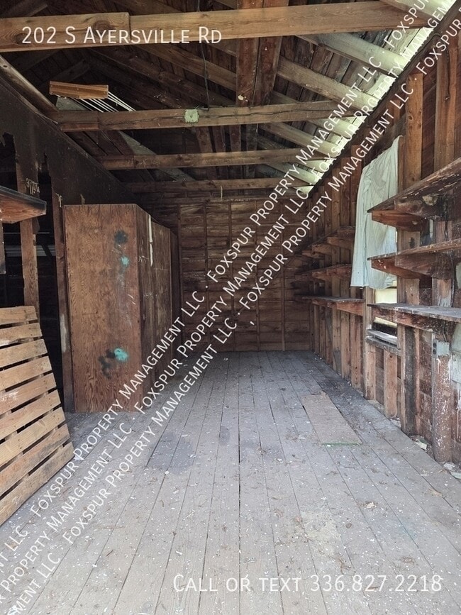 Building Photo - 202 S Ayersville Rd
