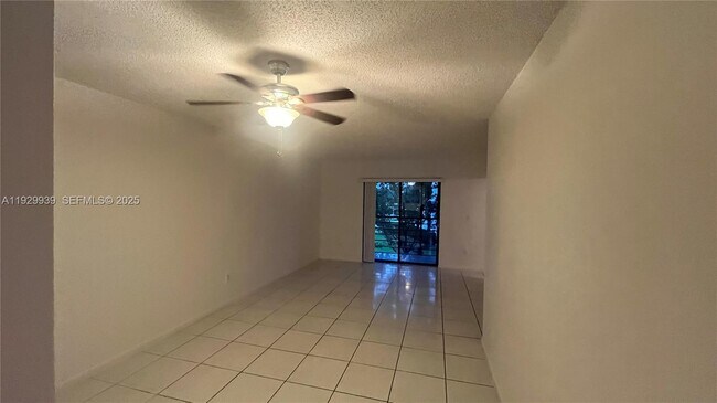 Building Photo - 851 NE 207th Ln