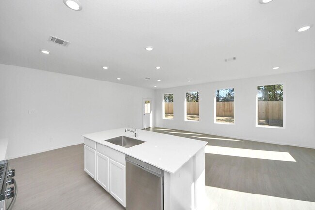 Building Photo - 961 Garden Path Dr