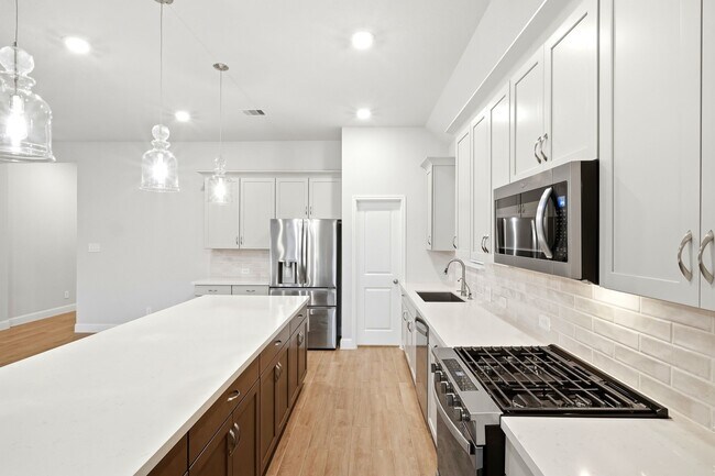 Building Photo - 7631 Cattail Shallows Ln