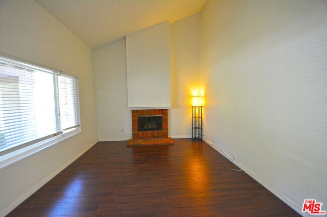 Building Photo - 3025 Morningside Dr