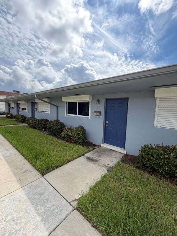 Building Photo - 1821 N 17th Ct