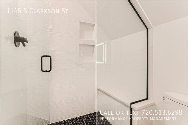 Building Photo - 1145 S Clarkson St