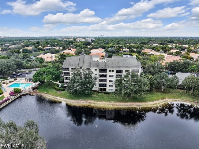 Building Photo - 900 Arbor Lake Dr