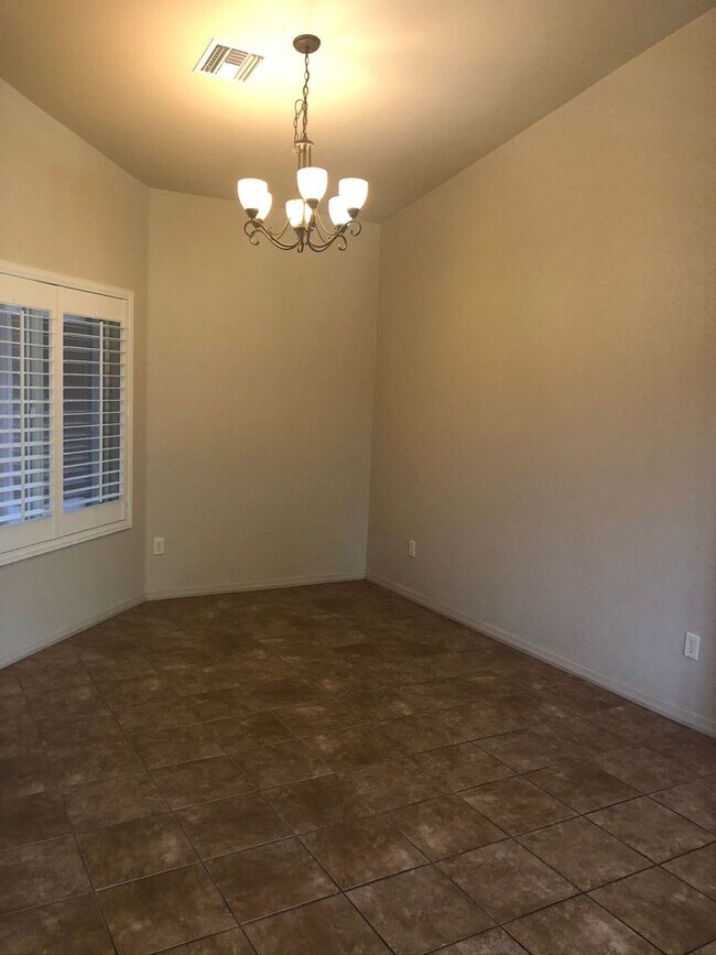 Building Photo - 2734 S Nightfall Dr