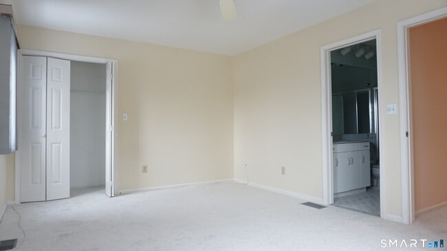 Building Photo - 328 Navajo Loop