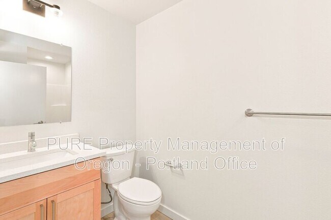 Building Photo - 6786 N McKenna
