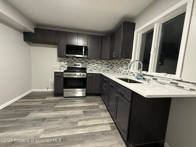 Primary Photo - 50 Market St