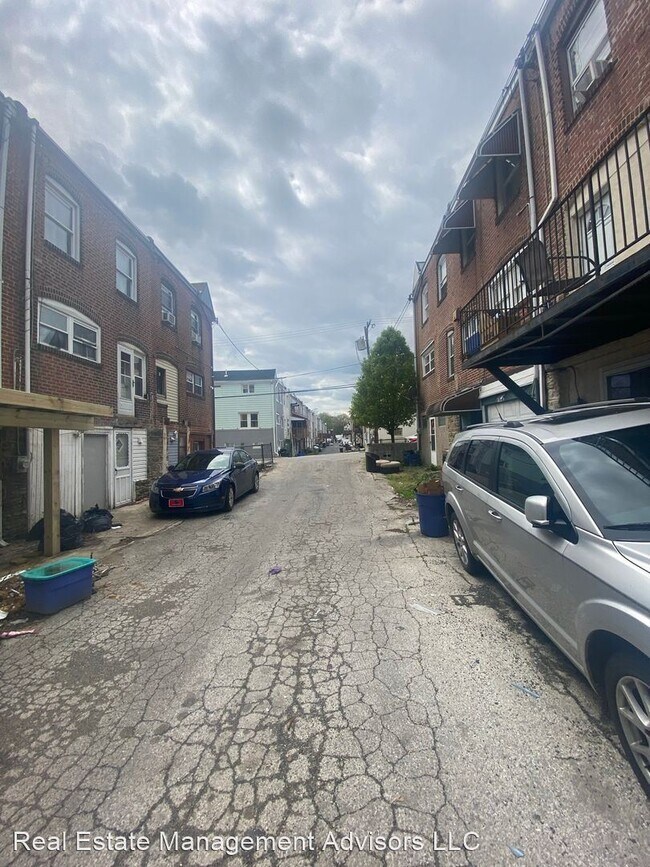 Building Photo - 3 br, 1 bath House - 7068 Clover Lane