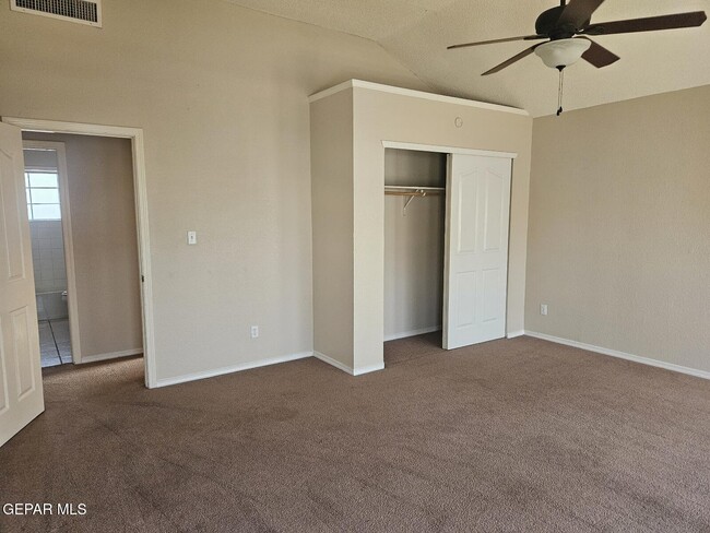 Building Photo - 12604 Sun Terrace Ave