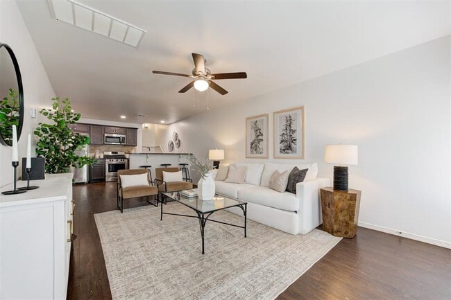 Building Photo - 2172 Buena Vida Ln