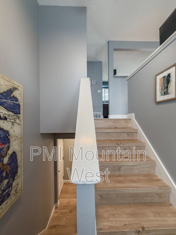 Building Photo - 4982 Aspen Shadow Ct