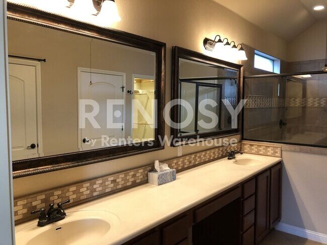 Building Photo - Gorgeous, 3 Bedroom/2 Bath Home in Avalon!!