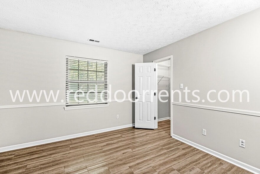 Building Photo - 7610 Chris Anne Dr