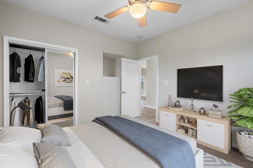 Building Photo - 5210 Cedar Creek Rd