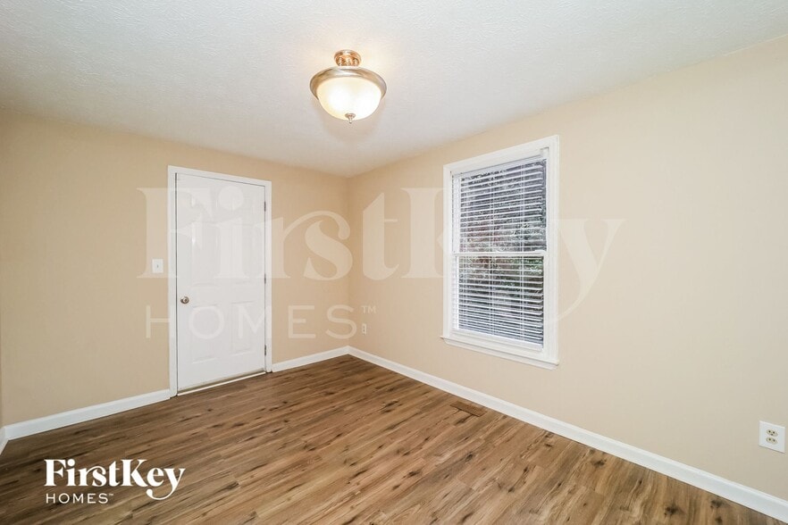 Building Photo - 4423 Treeline Way