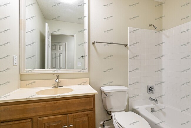 Building Photo - 12693 Meadowdale Dr