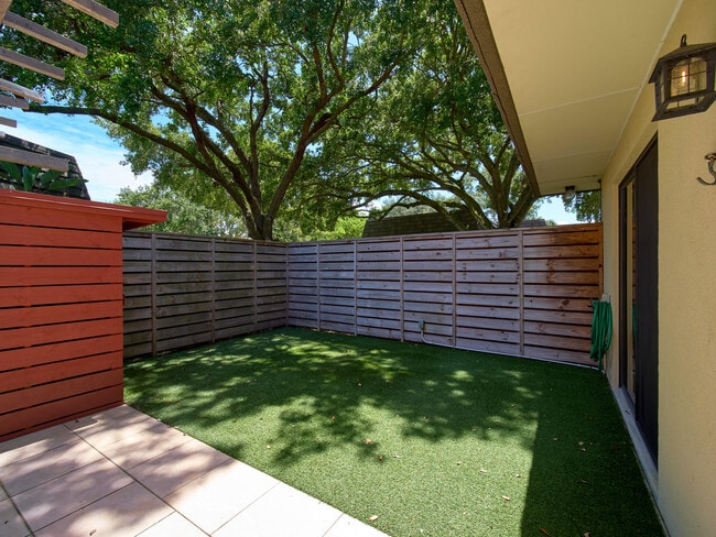Building Photo - 1520 15th Terrace