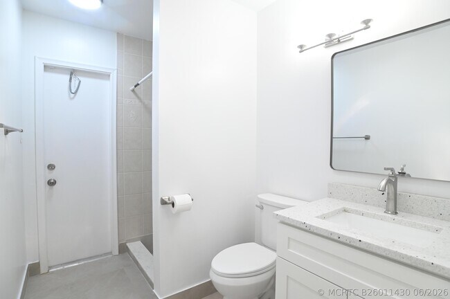 Building Photo - 1148 Summit Trail Cir