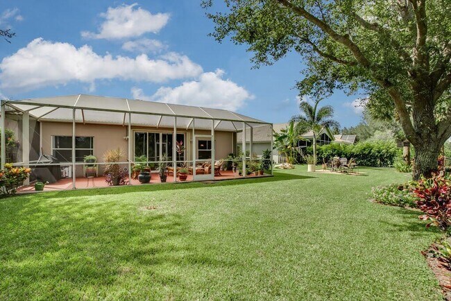 Building Photo - 3690 Old Lighthouse Cir
