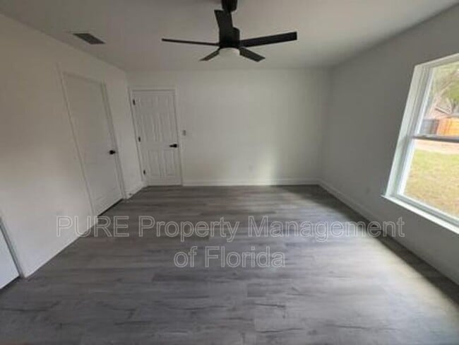 Building Photo - 5787 NW 62nd Ave