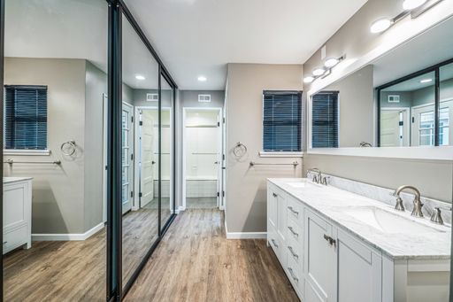 Building Photo - San Diego Desirable Del Cerro - Two Weeks Free - 3 bed / 2 bath Attached Home w Garage, Patio, an...