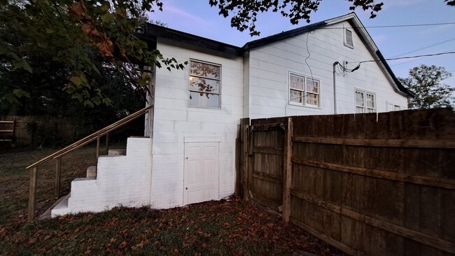Building Photo - 901 State Rd S-38-225