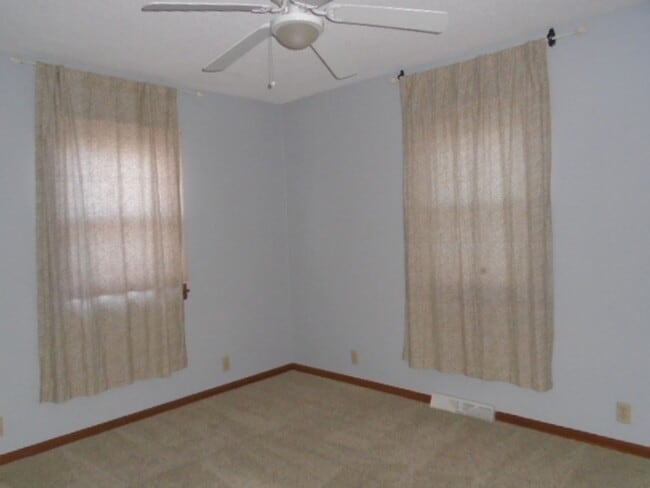 Building Photo - 200 N Delaware Ave