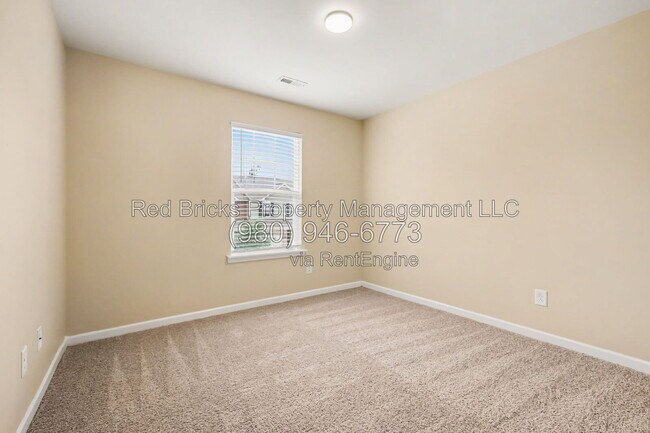 Building Photo - 5013 Spring Arbor Ln