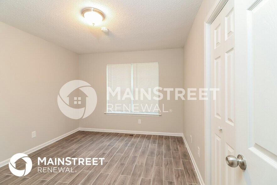 Building Photo - 306 Adelene Way