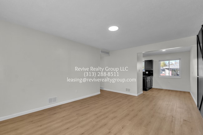 Building Photo - 15796 Kerstyn St