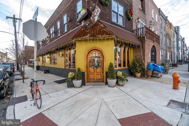 Building Photo - 1241 S 18th St