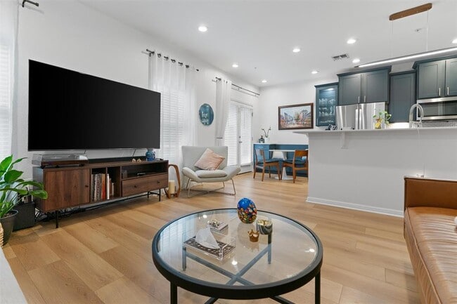 Building Photo - 115 Thelonious Dr