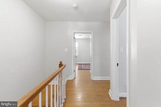 Building Photo - 6467 Blenheim Rd