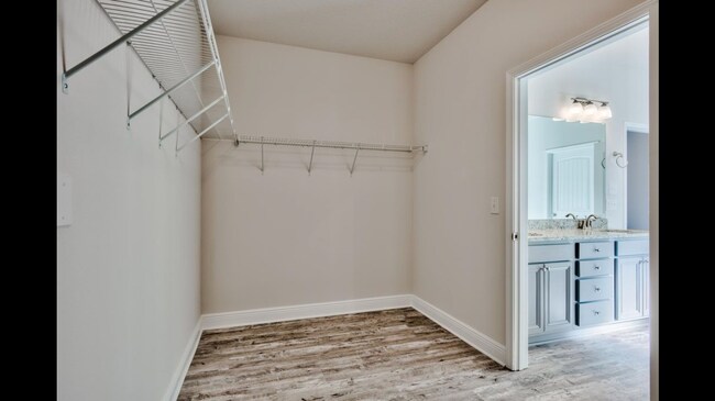 Building Photo - 231 Conner Cir