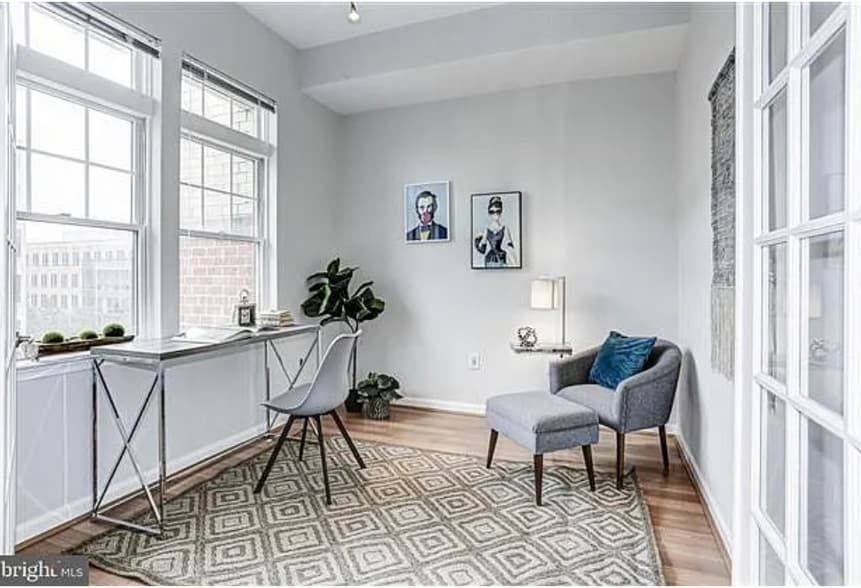 Building Photo - 309 Holland Ln