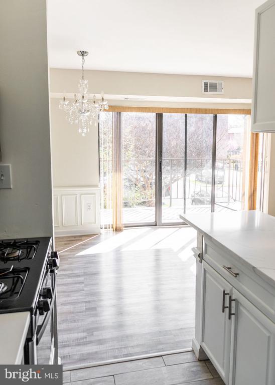 Building Photo - 7618 Savannah St