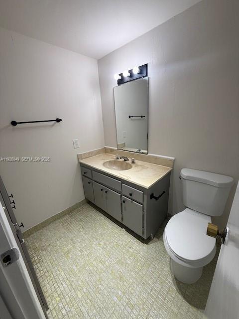 Building Photo - 4200 Hillcrest Dr