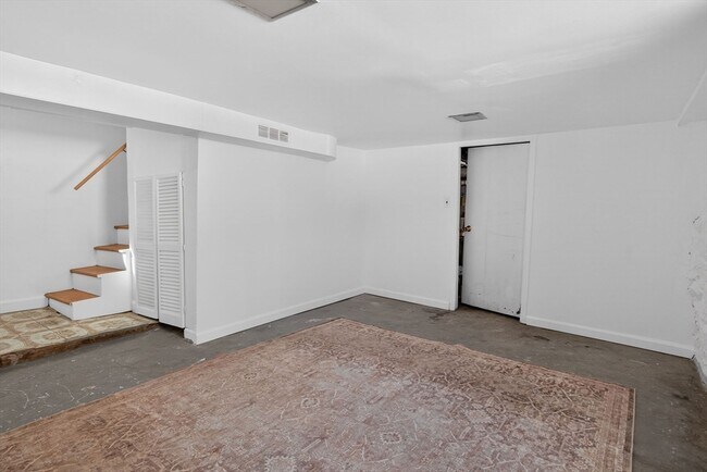 Building Photo - 43 Prescott St