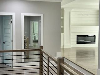 Building Photo - 960 Nours Cir SE