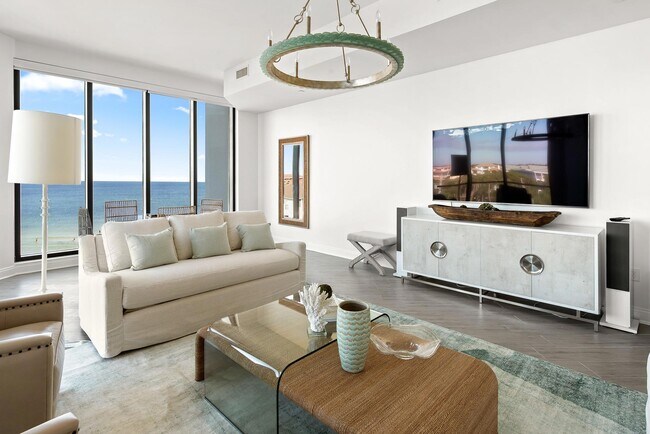 Building Photo - Costa Blanca Deluxe condominium