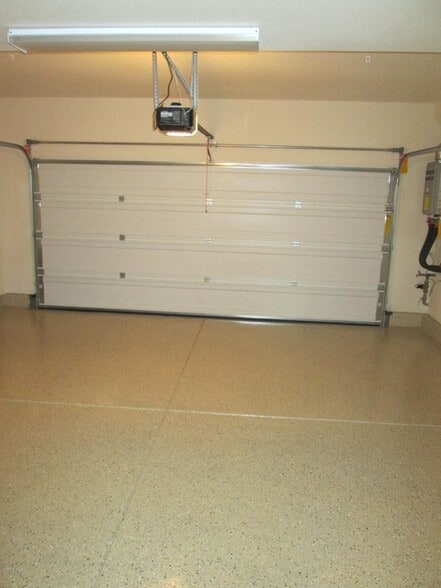 Building Photo - 523 Pioneer St