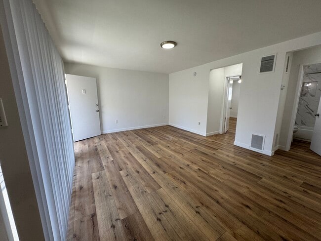 Building Photo - 14443 Dickens St