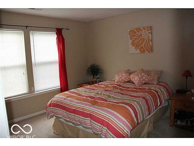Building Photo - 14422 Forsythia Ln