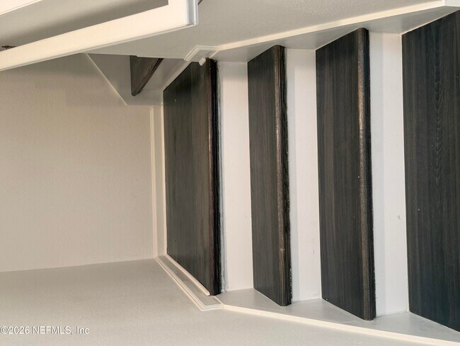 Building Photo - 413 Rosemont Dr