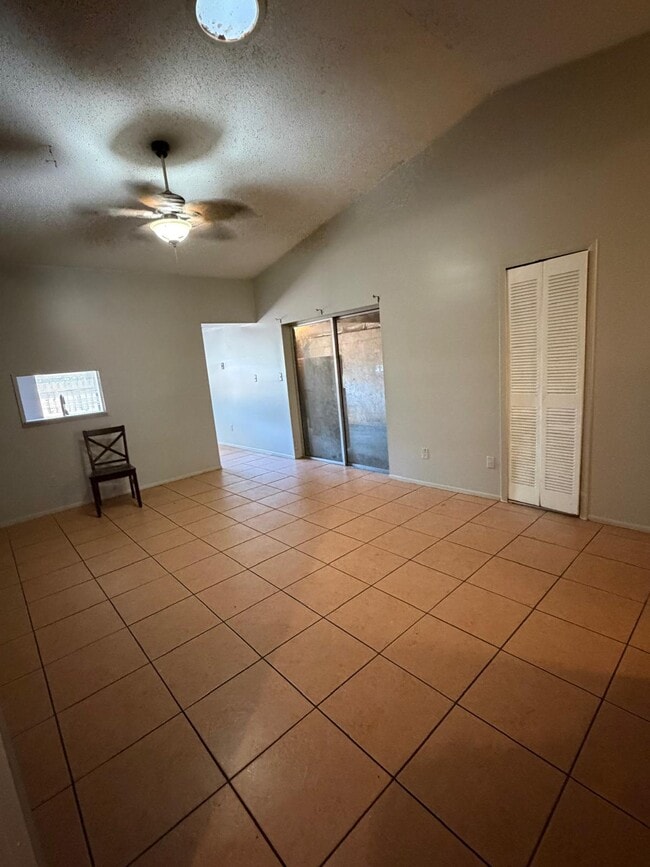 Building Photo - 101 Red Cedar Dr