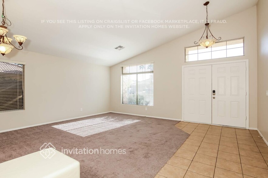 Building Photo - 12842 W Windrose Dr