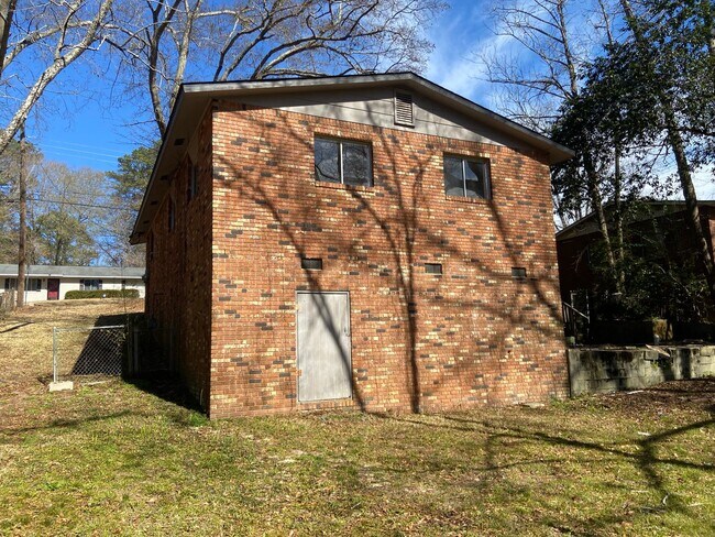Building Photo - **ON HOLD**3 Bedroom / 1.5 Bathroom Home for Rent in Columbus, GA***
