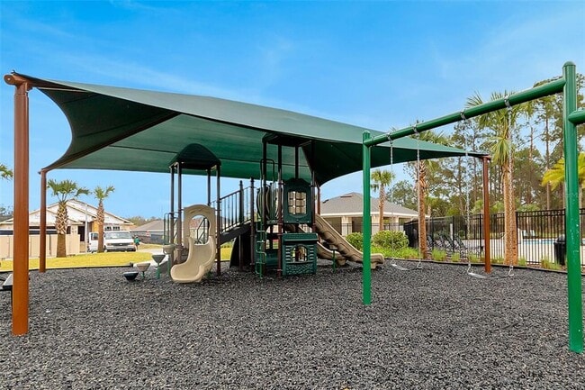 Building Photo - 2576 Penguin Blvd